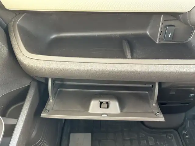 ホンダ Ｎ ＢＯＸ G 富山県 2021(令3)年 7.3万km ルナシルバーM ワンオーナー/4WD/純正SDナビ/(AM/FM/CD/DVD/BT/USB)/フルセグTV/バックカメラ/Bluetooth/DVD再生/レーダークルーズコントロール/衝突軽減システム/レーンキープアシスト/コーナーセンサー/横滑り防止装置/盗難防止装置/両側イージークローザードア/シートヒーター　運転席＋助手席/フロアーマット純正/ドアバイザー/LEDライト/スペアキー×2/取扱説明書/保証書