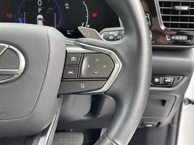 レクサス ＮＸ 250 バージョンL 長野県 2023(令5)年 1.3万km ソニッククォーツ 純正ナビ（FM/AM、USB、BT）/バック、全方位カメラ/フルセグテレビ/クルーズコントロール追従有/アイドリングストップ/前席シートヒーター/全席シートヒーター/ステアリングヒーター/ETC2.0/社外前後ドライブレコーダー/レーンキープアシスト/デジタルインナーミラー/前後コーナーセンサー/メモリシート/置くだけ充電/衝突軽減システム/電動リアゲート/サンルーフ/ダブルサイドエアバック/カーテンエアバック/LEDオートライト/横滑り防止装置/純正20AW/革ステアリング/スマートキー（２本）/ワンオーナー/保証書、取扱説明書