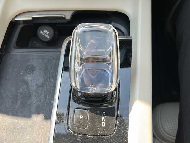 ボルボ ＸＣ６０ B5 AWD インスクリプション 福島県 2021(令3)年 6.3万km クリスタルホワイトP ワンオーナー/４ＷＤ/サンルーフ/レザーシート/シートヒーター/パワーシート/純正ナビ＆フルセグＴＶ/（FM/TV/Bluetooth/USB）/ドライブレコーダー/アラウンドビューカメラ/レーダークルーズコントロール/コーナーセンサー/オートライト/オートハイビームライト/デイライト/ＥＴＣ/ウィンカーミラー/電動ミラー/Wエアバック＋サイドエアバック/ステアリングヒーター/B&W音響/電動リアゲート/スマートキー