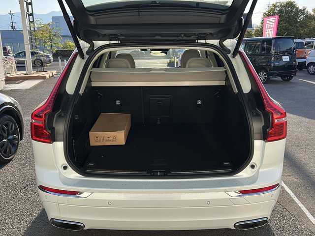 ボルボ ＸＣ６０ B5 AWD インスクリプション 福島県 2021(令3)年 6.3万km クリスタルホワイトP ワンオーナー/４ＷＤ/サンルーフ/レザーシート/シートヒーター/パワーシート/純正ナビ＆フルセグＴＶ/（FM/TV/Bluetooth/USB）/ドライブレコーダー/アラウンドビューカメラ/レーダークルーズコントロール/コーナーセンサー/オートライト/オートハイビームライト/デイライト/ＥＴＣ/ウィンカーミラー/電動ミラー/Wエアバック＋サイドエアバック/ステアリングヒーター/B&W音響/電動リアゲート/スマートキー