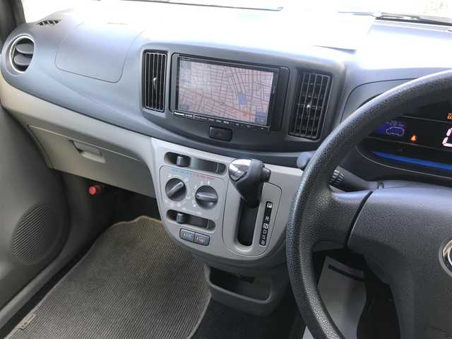 ダイハツ ミラ イース X メモリアルエディション 栃木県 2013(平25)年 8.1万km コットンアイボリー 株)IDOMが運営する【じしゃロン小山店】の自社ローン専用車両になります。こちらは現金またはオートローンご利用時の価格です。自社ローンご希望の方は別途その旨お申付け下さい//じしゃロン小山店/展示用在庫/禁煙車/社外フルセグナビ/（CD/DVD/AM/FMラジオ）/リモコンキー/ＥＴＣ/ドライブレコーダー/アイドリングストップ/電動格納ドアミラー/パワーウインドウ/オートライト