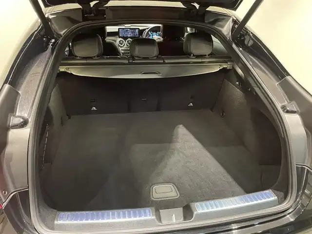 メルセデス・ベンツ ＧＬＣ２２０ d 4マチック クーペ AMGライン 愛知県 2022(令4)年 3.2万km オブシディアンブラック ●レーダーセーフティパッケージ/●アクティブディスタンスアシスト・ディストロニック/●アクティブレーンキーピングアシスト/●アクティブブラインドスポットアシスト/●リアクロストラフィックアラート/●ECOスタートストップ機能/●360°カメラシステム/●LEDハイパフォーマンスヘッドライト/●アダプティブハイビームアシスト/●レザーシート/●メモリー付パワーシート/●シートヒーター/●ナビゲーションシステム/●地デジTV/●ETC2.0対応車載器/●キーレスゴー/●EASY－PACK自動開閉テールゲート/●パークトロニック/●ドライブレコーダー/ETC/パワーバックドア/プッシュスタート/ウィンカーミラー