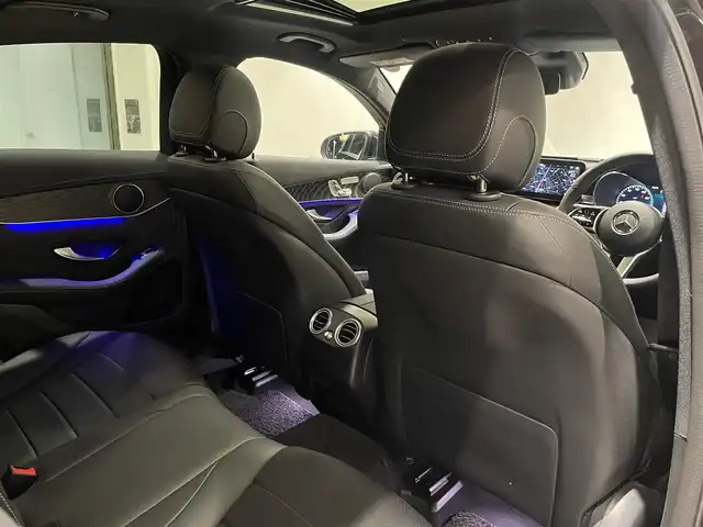 メルセデス・ベンツ ＧＬＣ２２０ d 4マチック クーペ AMGライン 愛知県 2022(令4)年 3.2万km オブシディアンブラック ●レーダーセーフティパッケージ/●アクティブディスタンスアシスト・ディストロニック/●アクティブレーンキーピングアシスト/●アクティブブラインドスポットアシスト/●リアクロストラフィックアラート/●ECOスタートストップ機能/●360°カメラシステム/●LEDハイパフォーマンスヘッドライト/●アダプティブハイビームアシスト/●レザーシート/●メモリー付パワーシート/●シートヒーター/●ナビゲーションシステム/●地デジTV/●ETC2.0対応車載器/●キーレスゴー/●EASY－PACK自動開閉テールゲート/●パークトロニック/●ドライブレコーダー/ETC/パワーバックドア/プッシュスタート/ウィンカーミラー