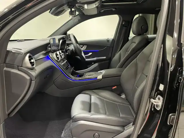 メルセデス・ベンツ ＧＬＣ２２０ d 4マチック クーペ AMGライン 愛知県 2022(令4)年 3.2万km オブシディアンブラック ●レーダーセーフティパッケージ/●アクティブディスタンスアシスト・ディストロニック/●アクティブレーンキーピングアシスト/●アクティブブラインドスポットアシスト/●リアクロストラフィックアラート/●ECOスタートストップ機能/●360°カメラシステム/●LEDハイパフォーマンスヘッドライト/●アダプティブハイビームアシスト/●レザーシート/●メモリー付パワーシート/●シートヒーター/●ナビゲーションシステム/●地デジTV/●ETC2.0対応車載器/●キーレスゴー/●EASY－PACK自動開閉テールゲート/●パークトロニック/●ドライブレコーダー/ETC/パワーバックドア/プッシュスタート/ウィンカーミラー