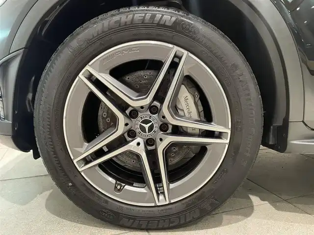 メルセデス・ベンツ ＧＬＣ２２０ d 4マチック クーペ AMGライン 愛知県 2022(令4)年 3.2万km オブシディアンブラック ●レーダーセーフティパッケージ/●アクティブディスタンスアシスト・ディストロニック/●アクティブレーンキーピングアシスト/●アクティブブラインドスポットアシスト/●リアクロストラフィックアラート/●ECOスタートストップ機能/●360°カメラシステム/●LEDハイパフォーマンスヘッドライト/●アダプティブハイビームアシスト/●レザーシート/●メモリー付パワーシート/●シートヒーター/●ナビゲーションシステム/●地デジTV/●ETC2.0対応車載器/●キーレスゴー/●EASY－PACK自動開閉テールゲート/●パークトロニック/●ドライブレコーダー/ETC/パワーバックドア/プッシュスタート/ウィンカーミラー