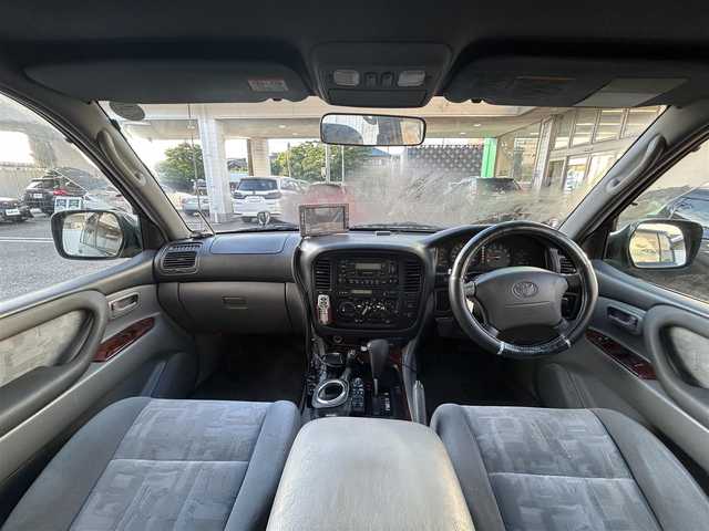 トヨタ ランドクルーザー VX－LTD 愛知県 1999(平11)年 18.2万km 緑 ワンオーナー/4WD/社外ナビ/純正オーディオプレーヤー(AM/CD)/クルーズコントロール/ETC/ドアバイザー/ルーフキャリア/取説/保証書/スペアキー