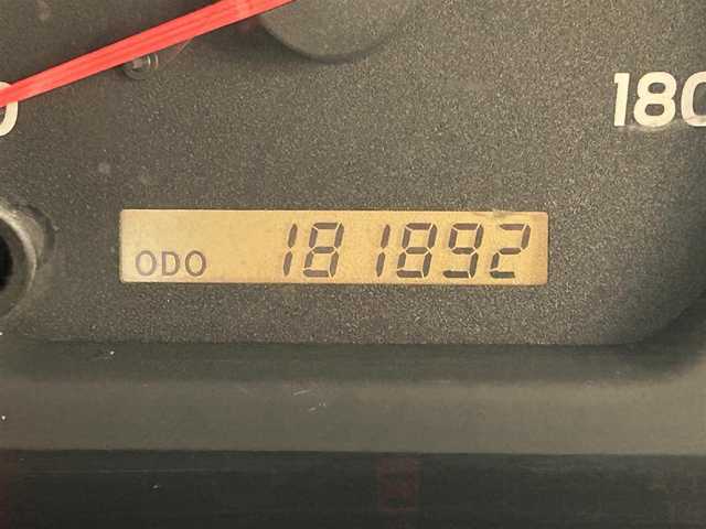 トヨタ ランドクルーザー VX－LTD 愛知県 1999(平11)年 18.2万km 緑 ワンオーナー/4WD/社外ナビ/純正オーディオプレーヤー(AM/CD)/クルーズコントロール/ETC/ドアバイザー/ルーフキャリア/取説/保証書/スペアキー