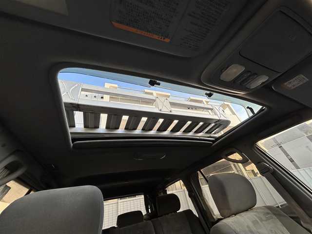 トヨタ ランドクルーザー VX－LTD 愛知県 1999(平11)年 18.2万km 緑 ワンオーナー/4WD/社外ナビ/純正オーディオプレーヤー(AM/CD)/クルーズコントロール/ETC/ドアバイザー/ルーフキャリア/取説/保証書/スペアキー