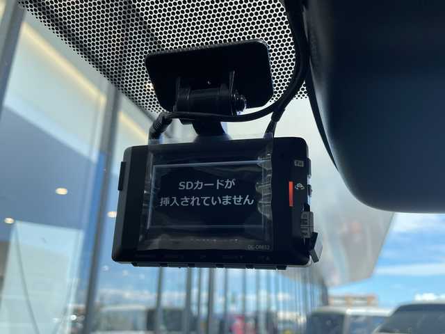 トヨタ シエンタ ハイブリッド Z 愛知県 2023(令5)年 2.3万km ホワイトパールクリスタルシャイン 純正10.5型ディズプレイオーディオナビ/全方位カメラ/両側パワースライドドア/レーダークルーズコントロール/バックカメラ/コーナーセンサー/純正アルミホイール/ブラインドスポットモニター/LEDヘッドライト/オートマチックハイビーム/ドライブレコーダー/ETC/衝突軽減システム/フルセグ/Bluetooth/ステアリングスイッチ/スマートキー/プッシュスタート