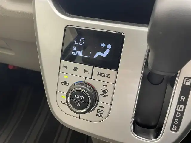 ダイハツ キャスト スタイル G VS SAⅢ 滋賀県 2020(令2)年 6.9万km ダークエメラルドマイカ 純正8インチナビ/【CD.DVD.Bluetooth.フルセグTV】/全方位カメラ/スマートアシスト3/・衝突軽減ブレーキ/・衝突警報機能/・車線逸脱警報/・誤発進抑制制御機能/・先行車発進お知らせ機能/・オートハイビーム/LEDヘッドライト/オートライト/アイドリングストップ/コーナーセンサー/前方ドライブレコーダー/純正15インチアルミホイール/プッシュスタート/スマートキー/スペアキー