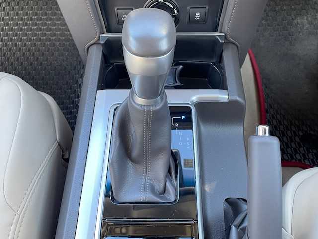 トヨタ ランドクルーザー プラド TX Lパッケージ マットブラED 青森県 2022(令4)年 1.5万km ホワイトパールクリスタルシャイン ワンオーナー/TRDエアロパーツ（フロント、リア）/エンジンスターター/スペアキー/チルト＆スライド電動ムーンルーフ/寒冷地仕様/ルーフレール/ベージュ本革シート/ETC/ドライブレコーダー/ディスプレイオーディオ/マルチテレインモニター（フロント、サイド、バック）/メーカーナビ（Apple car play/Android Auto/AM/FM/Bluetooth/TV)/フロントフォグランプ/リアフォグランプ/シートヒーター(D/N)/取扱説明書/ナビ取扱説明書/保証書