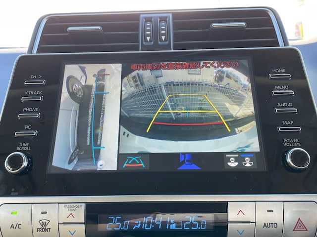 トヨタ ランドクルーザー プラド TX Lパッケージ マットブラED 青森県 2022(令4)年 1.5万km ホワイトパールクリスタルシャイン ワンオーナー/TRDエアロパーツ（フロント、リア）/エンジンスターター/スペアキー/チルト＆スライド電動ムーンルーフ/寒冷地仕様/ルーフレール/ベージュ本革シート/ETC/ドライブレコーダー/ディスプレイオーディオ/マルチテレインモニター（フロント、サイド、バック）/メーカーナビ（Apple car play/Android Auto/AM/FM/Bluetooth/TV)/フロントフォグランプ/リアフォグランプ/シートヒーター(D/N)/取扱説明書/ナビ取扱説明書/保証書