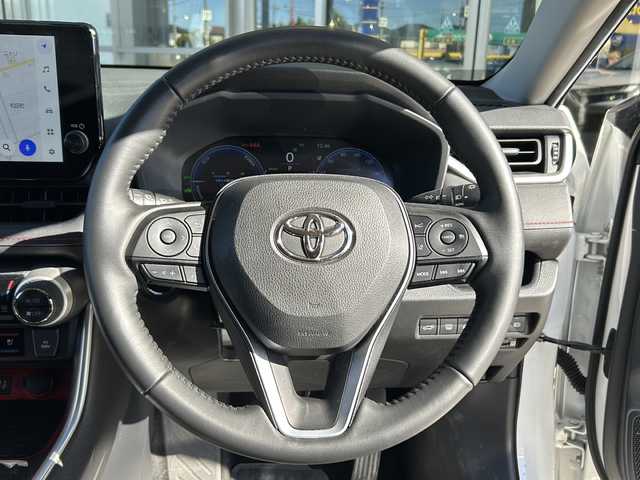 トヨタ ＲＡＶ４ HV アドベンチャー オフロードPKGⅡ 静岡県 2023(令5)年 4.5万km スーパーホワイトⅡ 純正SDナビ/・フルセグＴＶ/・Bluetooth/・USB/・AM/・FM/主要装備/・衝突軽減/・レーンキープ/・追従クルコン/・BSM/・コーナーセンサー前後/・全方位カメラ/・ETC2.0/・ドラレコ/・パワーシートD席/・レザーシート/・シートヒーターD/N席/・エアシートD/N席/・デジタルインナーミラー/・純正フロアマット/・純正アルミホイール/・LEDヘッドライト/・オートハイビーム/・オートホールド/・スペアキー1本