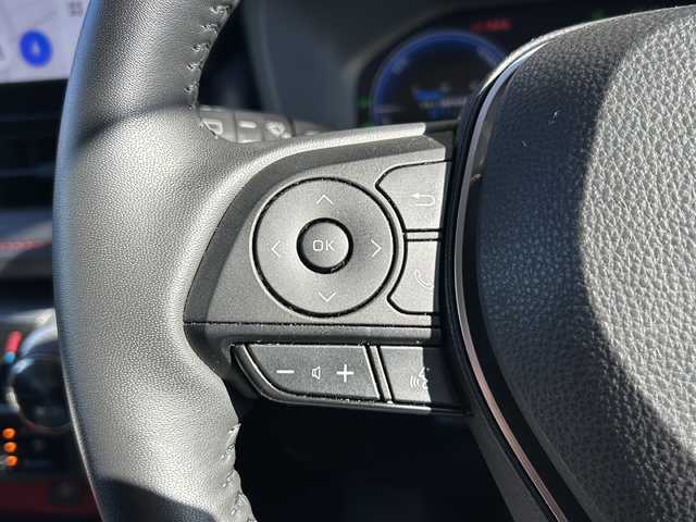 トヨタ ＲＡＶ４ HV アドベンチャー オフロードPKGⅡ 静岡県 2023(令5)年 4.5万km スーパーホワイトⅡ 純正SDナビ/・フルセグＴＶ/・Bluetooth/・USB/・AM/・FM/主要装備/・衝突軽減/・レーンキープ/・追従クルコン/・BSM/・コーナーセンサー前後/・全方位カメラ/・ETC2.0/・ドラレコ/・パワーシートD席/・レザーシート/・シートヒーターD/N席/・エアシートD/N席/・デジタルインナーミラー/・純正フロアマット/・純正アルミホイール/・LEDヘッドライト/・オートハイビーム/・オートホールド/・スペアキー1本