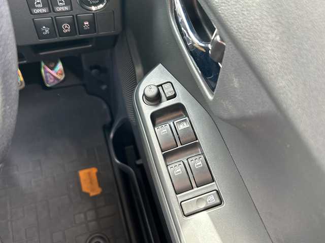 ダイハツ ウェイク G ターボ　レジャーエディション SA Ⅱ 富山県 2017(平29)年 9.9万km トニコオレンジメタリック 純正ナビ/フルセグTV/Bluetooth/バックカメラ/ドライブレコーダー/衝突被害軽減ブレーキ/横滑り防止装置/両側パワースライドドア/プッシュスタート/スマートキー/ステアリングスイッチ/ETC