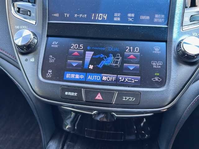 トヨタ クラウン ハイブリッド アスリートS 大阪府 2017(平29)年 4.7万km ホワイトパールクリスタルシャイン 8インチHDDナビ（フルセグ/DVD/Bluetooth）/サンルーフ/バックカメラ/衝突被害軽減システム/レーンキープアシスト/横滑り防止/レーダークルーズコントロール/コーナーセンサー（前後）/シートヒーター/エアシーター/レザーシート/純正AW（18inch)/純正フロアマット/純正LEDライト/フロントフォグ/ビルトインETC/ドライブレコーダー/スペアキー1本/保証書/取扱説明書
