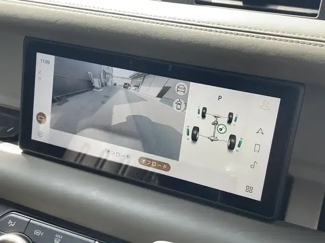 ランドローバー ランドローバー ディフェンダー 110 滋賀県 2021(令3)年 4.8万km 黒 11.4インチ純正ナビ/全方位カメラ/MERIDIANサウンドシステム/サンルーフ/プレミアムアップグレードインテリアパック/・パワーシート/・全席シートヒーター＆前席シートクーラー/・電動調整ステアリングコラム/・エクステンデッドレザーアップグレード/・クリックゴー/ドライバーアシストパック/・ブラインドスポットアシスト/・クリアイグジットモニター/・アダプティブクルーズコントロール/・リアコリジョンモニター/・リアトラフィックモニター/LEDヘッドライト/前後コーナーセンサー/前後ドラレコ/衝突被害軽減ブレーキ/純正19インチAW/エアサス