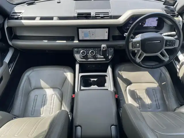 ランドローバー ランドローバー ディフェンダー 110 滋賀県 2021(令3)年 4.8万km 黒 11.4インチ純正ナビ/全方位カメラ/MERIDIANサウンドシステム/サンルーフ/プレミアムアップグレードインテリアパック/・パワーシート/・全席シートヒーター＆前席シートクーラー/・電動調整ステアリングコラム/・エクステンデッドレザーアップグレード/・クリックゴー/ドライバーアシストパック/・ブラインドスポットアシスト/・クリアイグジットモニター/・アダプティブクルーズコントロール/・リアコリジョンモニター/・リアトラフィックモニター/LEDヘッドライト/前後コーナーセンサー/前後ドラレコ/衝突被害軽減ブレーキ/純正19インチAW/エアサス