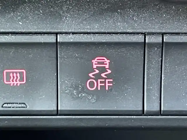 アウディ Ａ１ スポーツバック 1．4TFSI 道央・札幌 2013(平25)年 9.2万km スフィアブルーメタリック ・４WD/・純正メモリナビ/CD／DVD／BT／SD／フルセグTV/・バックカメラ/・ビルトインETC/・ステアリングスイッチ/・マニュアルモード/・横滑り防止装置/・オートライト/・フォグランプ/・電動格納ミラー/・純正15インチAW冬タイヤ/・純正フロアマット/・プッシュスタート/・スマートキー/・取扱説明書有/・保証書有