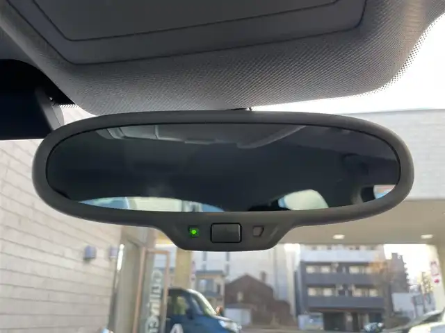 アウディ Ａ１ スポーツバック 1．4TFSI 道央・札幌 2013(平25)年 9.2万km スフィアブルーメタリック ・４WD/・純正メモリナビ/CD／DVD／BT／SD／フルセグTV/・バックカメラ/・ビルトインETC/・ステアリングスイッチ/・マニュアルモード/・横滑り防止装置/・オートライト/・フォグランプ/・電動格納ミラー/・純正15インチAW冬タイヤ/・純正フロアマット/・プッシュスタート/・スマートキー/・取扱説明書有/・保証書有