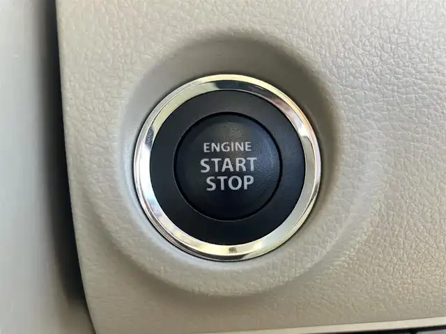 スズキ ラパン X 静岡県 2015(平27)年 3.9万km フレンチミントPM エンジンスタートボタン/パワーステアリング/パワーウィンドウ/アイドリングストップ/スマートキー/スペアキー1本/オートエアコン/ETC/SDナビ（CD/ワンセグ）/ドライブレコーダー前後/ベンチシート/布シート/D席シートヒーター/ABS/横滑り防止装置/オートライト/キセノン/Wエアバッグ/衝突軽減システム