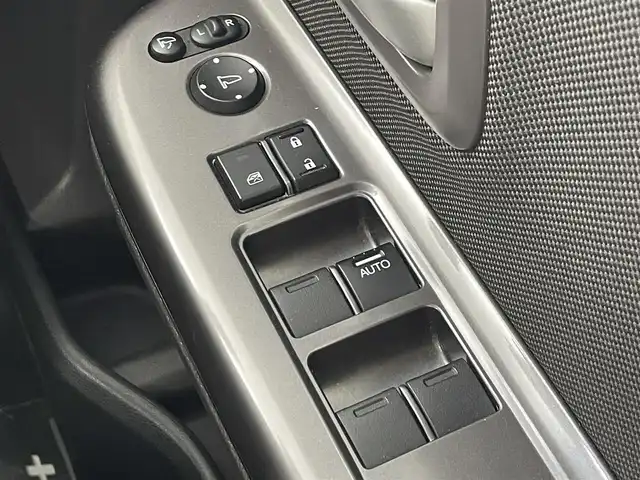 ホンダ フリード＋ G ホンダセンシング 大阪府 2020(令2)年 6.1万km クリスタルブラックパール ホンダセンシング/　・衝突軽減ブレーキ/　・車線維持支援システム/　・誤発進抑制機能/　・アダプティブクルーズコントロール/純正メモリナビ/　　CD/DVD/BT/フルセグTV/バックカメラ/両側パワースライドドア/LEDオートライト/フォグランプ/シートヒーター/アイドリングストップ/スマートキー/ETC