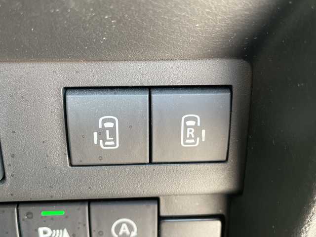 スズキ ソリオ バンディット HV MV 愛知県 2022(令4)年 2.5万km フレイムオレンジパールメタリック/ブラック2トーンルーフ 純正9型ナビ/全方位カメラ/両側パワースライドドア/シートカバー/クルーズコントロール/シートヒーター/バックカメラ/ヘッドアップディスプレイ/コーナーセンサー/柿本製マフラー/LEDヘッドライト/サーキュレーター/レーンキープアシスト/ドライブレコーダー/ETC/衝突軽減システム/フルセグ/CD DVD/Bluetooth/ステアリングスイッチ/スマートキー/プッシュスタート