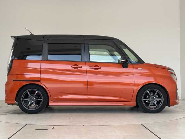 スズキ ソリオ バンディット HV MV 愛知県 2022(令4)年 2.5万km フレイムオレンジパールメタリック/ブラック2トーンルーフ 純正9型ナビ/全方位カメラ/両側パワースライドドア/シートカバー/クルーズコントロール/シートヒーター/バックカメラ/ヘッドアップディスプレイ/コーナーセンサー/柿本製マフラー/LEDヘッドライト/サーキュレーター/レーンキープアシスト/ドライブレコーダー/ETC/衝突軽減システム/フルセグ/CD DVD/Bluetooth/ステアリングスイッチ/スマートキー/プッシュスタート