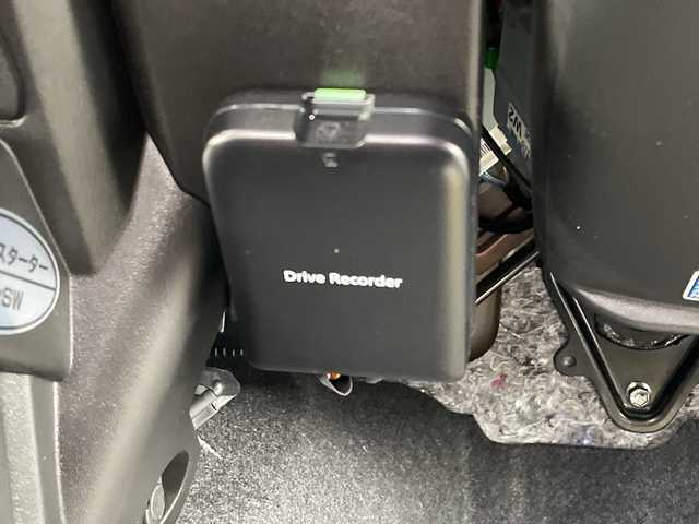 スズキ ジムニー XC 千葉県 2023(令5)年 0.6万km ミディアムグレー 8型ナビCN-RZ875　バックカメラ　革調カバー　シートヒーター　ドラレコ　クルコン　コンビハンドル　ルーフラック　リアラダー　LEDライト　オートライト　外グリル　セーフティサポート　ラバーマット