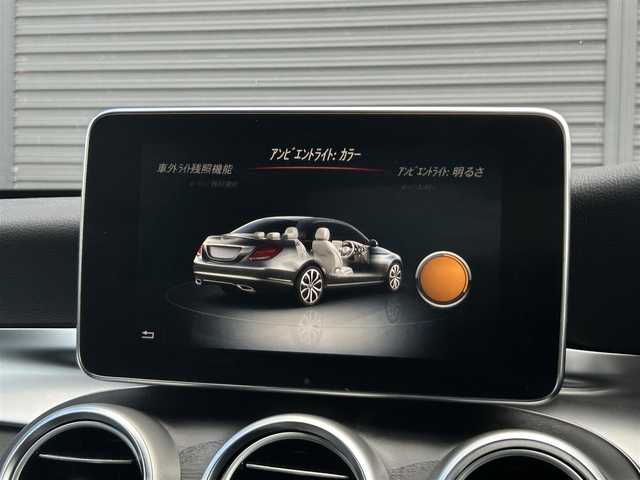 メルセデス・ベンツ Ｃ２２０ｄ ローレウスエディション 茨城県 2017(平29)年 5.4万km ダイヤモンドホワイト ＲＳＰ　/ＡＣＣ　/ＬＫＡ　/ＢＳＡ　/Ｂカメラ　/パークトロニック　/黒革　/シートヒーター　/Ｍ付パワーシート　/アンビエントライト　/ＬＥＤヘッドライト　/ナビ　/ＴＶ　/ＢＴ　/ＵＳＢ　/ＤＶＤ　/ＥＴＣ２．０　/ＦＲドラレコ/禁煙車