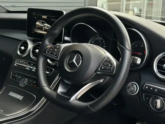 メルセデス・ベンツ Ｃ２２０ｄ ローレウスエディション 茨城県 2017(平29)年 5.4万km ダイヤモンドホワイト ＲＳＰ　/ＡＣＣ　/ＬＫＡ　/ＢＳＡ　/Ｂカメラ　/パークトロニック　/黒革　/シートヒーター　/Ｍ付パワーシート　/アンビエントライト　/ＬＥＤヘッドライト　/ナビ　/ＴＶ　/ＢＴ　/ＵＳＢ　/ＤＶＤ　/ＥＴＣ２．０　/ＦＲドラレコ/禁煙車