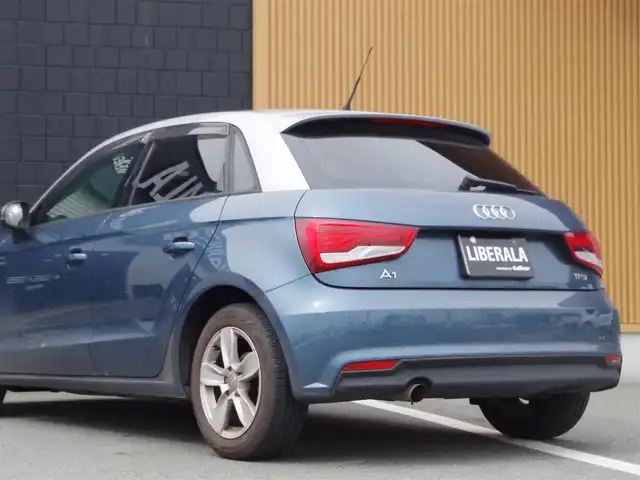 アウディ Ａ１ SB 1．0TFSI 埼玉県 2017(平29)年 9.6万km 青 パークセンサー/Bluetooth/MMIナビ/ワンセグTV/ETC/純正15インチAW/ハンドルスイッチ