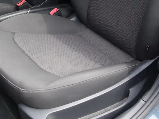 アウディ Ａ１ SB 1．0TFSI 埼玉県 2017(平29)年 9.6万km 青 パークセンサー/Bluetooth/MMIナビ/ワンセグTV/ETC/純正15インチAW/ハンドルスイッチ