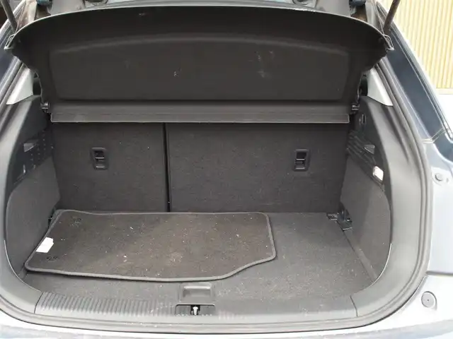 アウディ Ａ１ SB 1．0TFSI 埼玉県 2017(平29)年 9.6万km 青 パークセンサー/Bluetooth/MMIナビ/ワンセグTV/ETC/純正15インチAW/ハンドルスイッチ