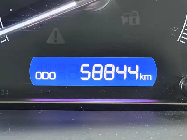 トヨタ エスクァイア Gi 大阪府 2014(平26)年 5.9万km ホワイトパールクリスタルシャイン 純正大型ナビＴＶ　フリップダウンモニター　黒革シート　バックカメラ　ビルトインＥＴＣ　ドラレコ　シートヒーター　両側パワスラ　オートハイビーム　ＬＥＤヘッドライト　フォグランプ　プッシュスタート