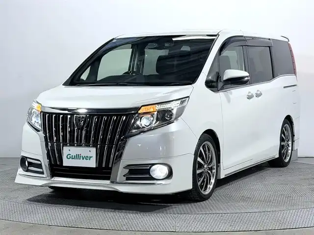 トヨタ エスクァイア Gi 大阪府 2014(平26)年 5.9万km ホワイトパールクリスタルシャイン 純正大型ナビＴＶ　フリップダウンモニター　黒革シート　バックカメラ　ビルトインＥＴＣ　ドラレコ　シートヒーター　両側パワスラ　オートハイビーム　ＬＥＤヘッドライト　フォグランプ　プッシュスタート