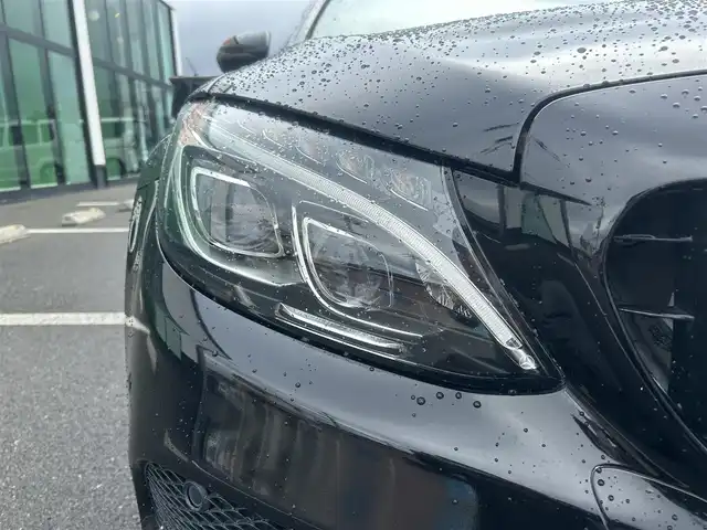 メルセデス・ベンツ Ｃ２２０ｄ ローレウスエディション 和歌山県 2018(平30)年 10.1万km 黒 純正ナビ/フルセグTV/Bluetooth/パドルシフト/バックカメラ/レザーシート/前席シートヒーター/前席パワーシート/D席メモリーシート/ディスタンスパイロット/ステアリングパイロット/コーナーセンサー/衝突軽減ブレーキ/スマートキー/LEDライト/ETC/ステアリングスイッチ/純正18インチアルミホイール/ＡＭＧキャリパー/フォグランプ/純正フロアマット