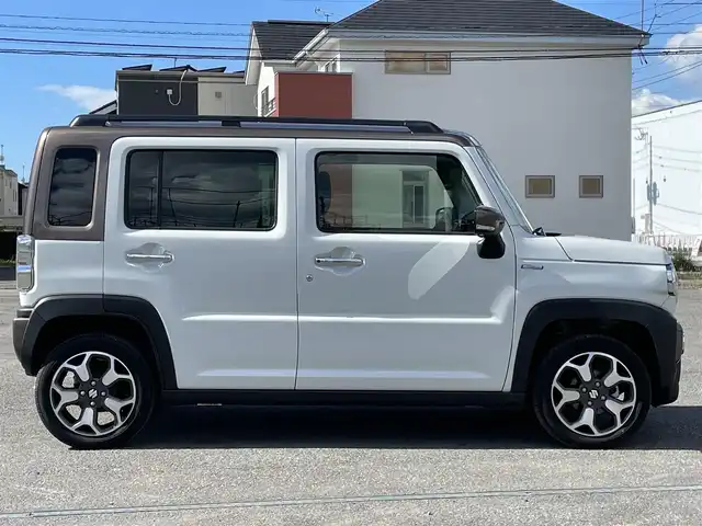 スズキ ハスラー Jスタイル Ⅱ 道央・札幌 2023(令5)年 0.6万km ピュアホワイトパール/ウッディブラウン2トーンルーフ ４WD/ワンオーナー/社外ディスプレイオーディオ/（FH-8500DVS) /AM/FM/CD/DVD/BT/デュアルカメラブレーキサポート/横滑り防止装置/レーダークルーズコントロール/ヒルディセントコントロール/グリップコントロール/レーンキープアシスト/リヤパーキングセンサー/バックカメラ/ビルトインETC/ドライブレコーダー/アイドリングストップ/SNOWMODE/前席シートヒーター/革巻きステアリング/ステアリングリモコン/プッシュスタート/スマートキー/LEDヘッドライト/オートライト/オートハイビーム/フォグランプ/電動格納ミラー/ヒーテッドドアミラー/ウィンカーミラー/フロアマット/社外AW付冬タイヤ積込/165/60/R15/2023年/山8mm