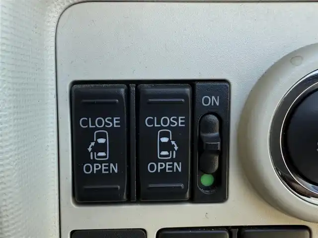 ダイハツ ムーヴ キャンバス G メイクアップ SA Ⅲ 兵庫県 2017(平29)年 6.4万km スムースグレーマイカメタリック/ブラックマイカメタリック 2トーン 純正8インチナビ/パノラマモニター/フルセグTV/純正ドラレコ/ETC/両側パワースライドドア/LEDヘッドライト/フォグ/オートライト/オートハイビーム/誤発進抑制御機能/コーナーセンサー（F/R）/プッシュスタート＆スマートキー2個