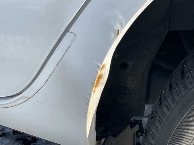 トヨタ アクア L 道央・札幌 2013(平25)年 18.7万km スーパーホワイトⅡ 寒冷地仕様/社外メモリーナビ/AM/FM/CD/SD/バックカメラ/ビルトインETC/アイドリングストップ/ワイパーデアイサー/EVMODE/ECOMODE/リモコンキー/ハロゲンヘッドライト/ヘッドライトレベライザー/電動格納ミラー/ウィンカーミラー/純正フロアマット/ドアバイザー/スペアキー