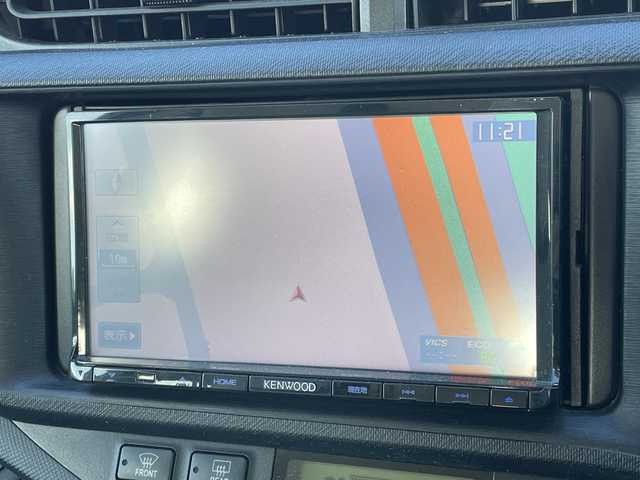 トヨタ アクア L 道央・札幌 2013(平25)年 18.7万km スーパーホワイトⅡ 寒冷地仕様/社外メモリーナビ/AM/FM/CD/SD/バックカメラ/ビルトインETC/アイドリングストップ/ワイパーデアイサー/EVMODE/ECOMODE/リモコンキー/ハロゲンヘッドライト/ヘッドライトレベライザー/電動格納ミラー/ウィンカーミラー/純正フロアマット/ドアバイザー/スペアキー