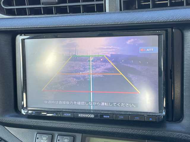 トヨタ アクア L 道央・札幌 2013(平25)年 18.7万km スーパーホワイトⅡ 寒冷地仕様/社外メモリーナビ/AM/FM/CD/SD/バックカメラ/ビルトインETC/アイドリングストップ/ワイパーデアイサー/EVMODE/ECOMODE/リモコンキー/ハロゲンヘッドライト/ヘッドライトレベライザー/電動格納ミラー/ウィンカーミラー/純正フロアマット/ドアバイザー/スペアキー