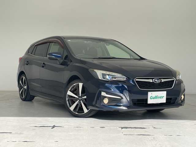 スバル インプレッサ スポーツ 2．0i－S アイサイト 沖縄県 2017(平29)年 8.2万km ダークブルーパール 純正ナビ(KXM-H701)/（フルセグＴＶ　ＣＤ　ＤＶＤ　ＵＳＢ　ＳＤ　Ｂｌｕｅｔｏｏｔｈ）/バックカメラ/ドライブレコーダー/ＥＴＣ/アイサイト/パワーシート/レザーシート/シートヒーター/スマートキー/プッシュスタート/純正フロアマット/ドアバイザー/LEDヘッドライト/オートライト/純正18インチアルミホイール/取扱説明書