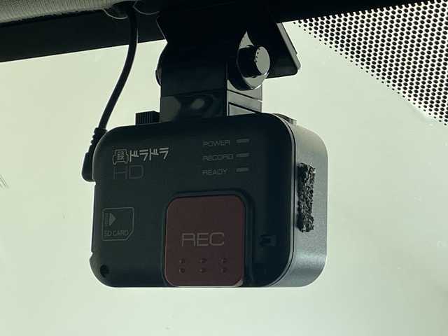 スバル インプレッサ スポーツ 2．0i－S アイサイト 沖縄県 2017(平29)年 8.2万km ダークブルーパール 純正ナビ(KXM-H701)/（フルセグＴＶ　ＣＤ　ＤＶＤ　ＵＳＢ　ＳＤ　Ｂｌｕｅｔｏｏｔｈ）/バックカメラ/ドライブレコーダー/ＥＴＣ/アイサイト/パワーシート/レザーシート/シートヒーター/スマートキー/プッシュスタート/純正フロアマット/ドアバイザー/LEDヘッドライト/オートライト/純正18インチアルミホイール/取扱説明書