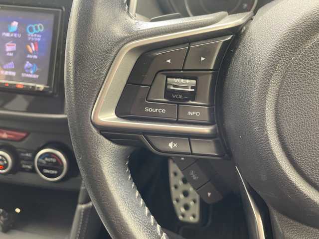 スバル インプレッサ スポーツ 2．0i－S アイサイト 沖縄県 2017(平29)年 8.2万km ダークブルーパール 純正ナビ(KXM-H701)/（フルセグＴＶ　ＣＤ　ＤＶＤ　ＵＳＢ　ＳＤ　Ｂｌｕｅｔｏｏｔｈ）/バックカメラ/ドライブレコーダー/ＥＴＣ/アイサイト/パワーシート/レザーシート/シートヒーター/スマートキー/プッシュスタート/純正フロアマット/ドアバイザー/LEDヘッドライト/オートライト/純正18インチアルミホイール/取扱説明書