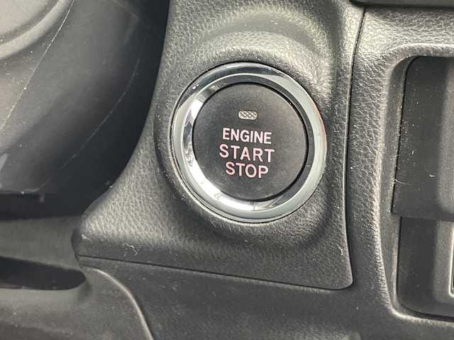 スバル インプレッサ スポーツ 2．0i－S アイサイト 沖縄県 2017(平29)年 8.2万km ダークブルーパール 純正ナビ(KXM-H701)/（フルセグＴＶ　ＣＤ　ＤＶＤ　ＵＳＢ　ＳＤ　Ｂｌｕｅｔｏｏｔｈ）/バックカメラ/ドライブレコーダー/ＥＴＣ/アイサイト/パワーシート/レザーシート/シートヒーター/スマートキー/プッシュスタート/純正フロアマット/ドアバイザー/LEDヘッドライト/オートライト/純正18インチアルミホイール/取扱説明書