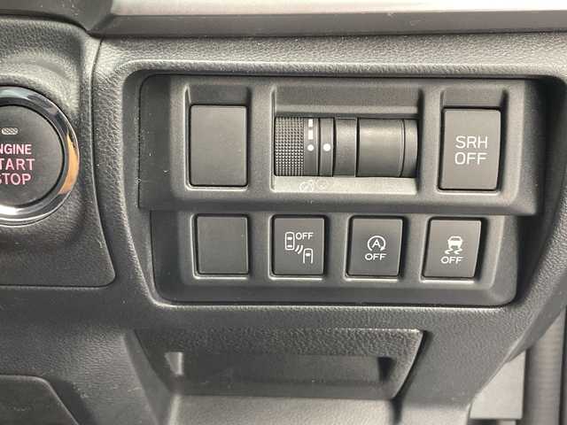 スバル インプレッサ スポーツ 2．0i－S アイサイト 沖縄県 2017(平29)年 8.2万km ダークブルーパール 純正ナビ(KXM-H701)/（フルセグＴＶ　ＣＤ　ＤＶＤ　ＵＳＢ　ＳＤ　Ｂｌｕｅｔｏｏｔｈ）/バックカメラ/ドライブレコーダー/ＥＴＣ/アイサイト/パワーシート/レザーシート/シートヒーター/スマートキー/プッシュスタート/純正フロアマット/ドアバイザー/LEDヘッドライト/オートライト/純正18インチアルミホイール/取扱説明書