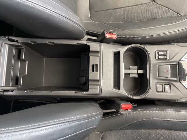 スバル インプレッサ スポーツ 2．0i－S アイサイト 沖縄県 2017(平29)年 8.2万km ダークブルーパール 純正ナビ(KXM-H701)/（フルセグＴＶ　ＣＤ　ＤＶＤ　ＵＳＢ　ＳＤ　Ｂｌｕｅｔｏｏｔｈ）/バックカメラ/ドライブレコーダー/ＥＴＣ/アイサイト/パワーシート/レザーシート/シートヒーター/スマートキー/プッシュスタート/純正フロアマット/ドアバイザー/LEDヘッドライト/オートライト/純正18インチアルミホイール/取扱説明書