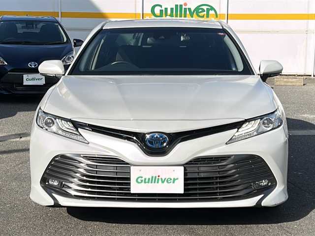 トヨタ カムリ G 愛知県 2018(平30)年 7.4万km プラチナホワイトパールマイカ /禁煙//純正メモリナビ//AM/FM/CD/DVD/SD/BT/フルセグ//ビルトインETC//Fドラレコ//トヨタセーフティセンス//PCS/LDA/ACC/AHB//TPWS/TRC//オートLEDライト//フォグランプ//オートリトラウィンカーミラー//本革巻きステアリング//ステアリングスイッチ//D席パワーシート//ステアリングリモコン//MT付きAT//電動パーキングブレーキ//AUTO HOLD//スペアタイヤ//自動防眩ミラー//プッシュスタート//スマートキー//取扱説明書//ナビ取扱説明書