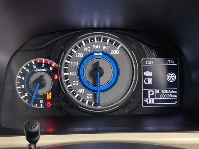 スズキ クロスビー HYBRID MZ 鹿児島県 2018(平30)年 6.1万km キャラバンアイボリーパールメタリック/ホワイト 2トーンルーフ 純正8インチナビ/（AM/FM/CD/DVD/Bluetooth/フルセグ）/全方位カメラ/ドライブレコーダー/レーダー探知機/パドルシフト/ETC/ステアリングリモコン/クルーズコントロール/オートライト/衝突被害軽減ブレーキ/純正フロアマット/純正AW16インチ/LEDヘッドライト/TVキャンセラー/スマートキー